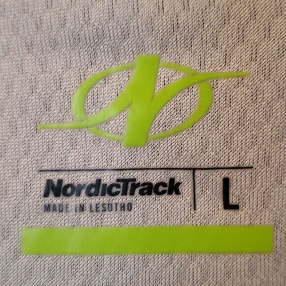 NordicTrack Men’s L Long‑Sleeve Shirt | Athletic Performance Top Like New - Picture 3 of 5